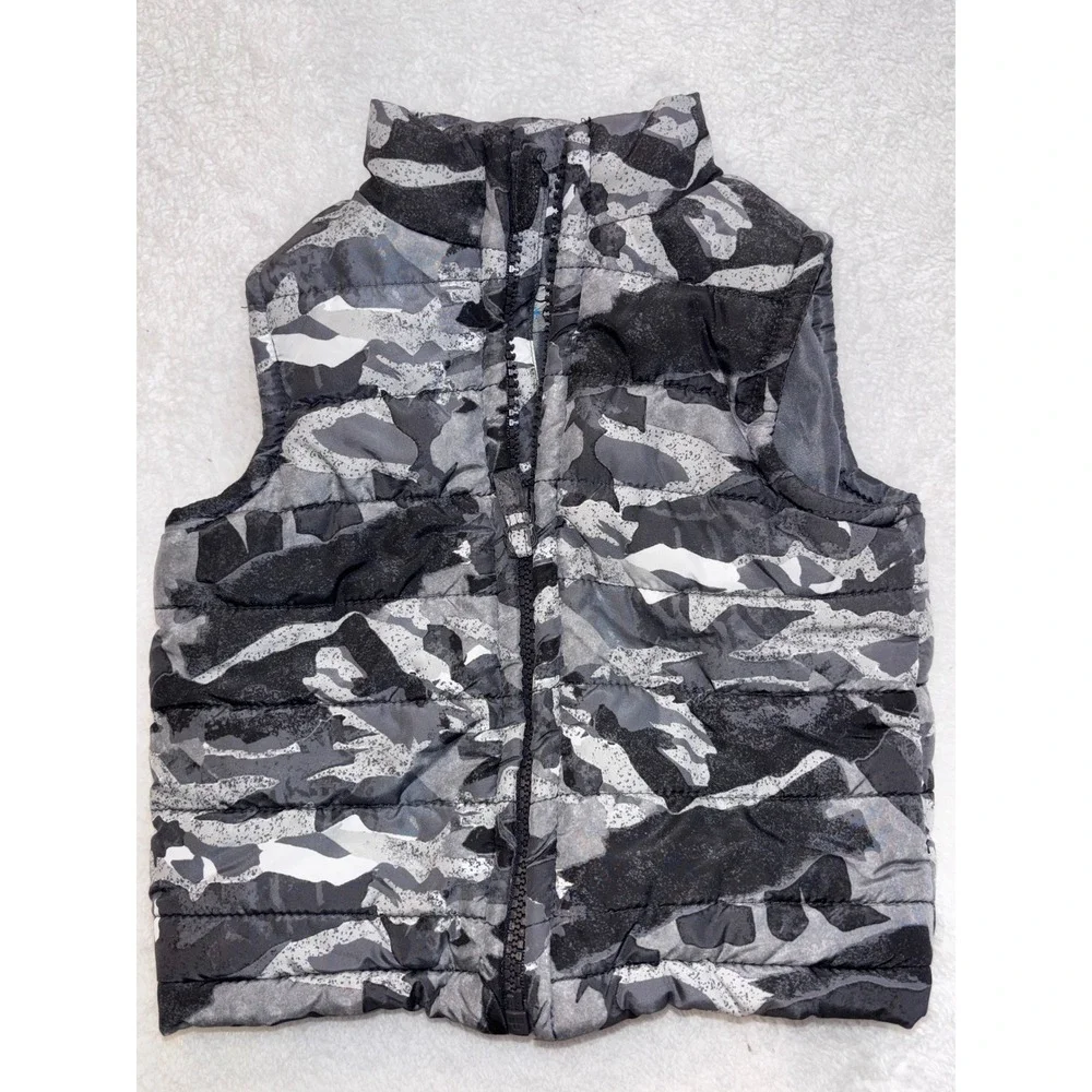 Ocean Coast Baby Boys Grey Camo Puffer Vest Full Zip Mock‎ Neck Size 9M